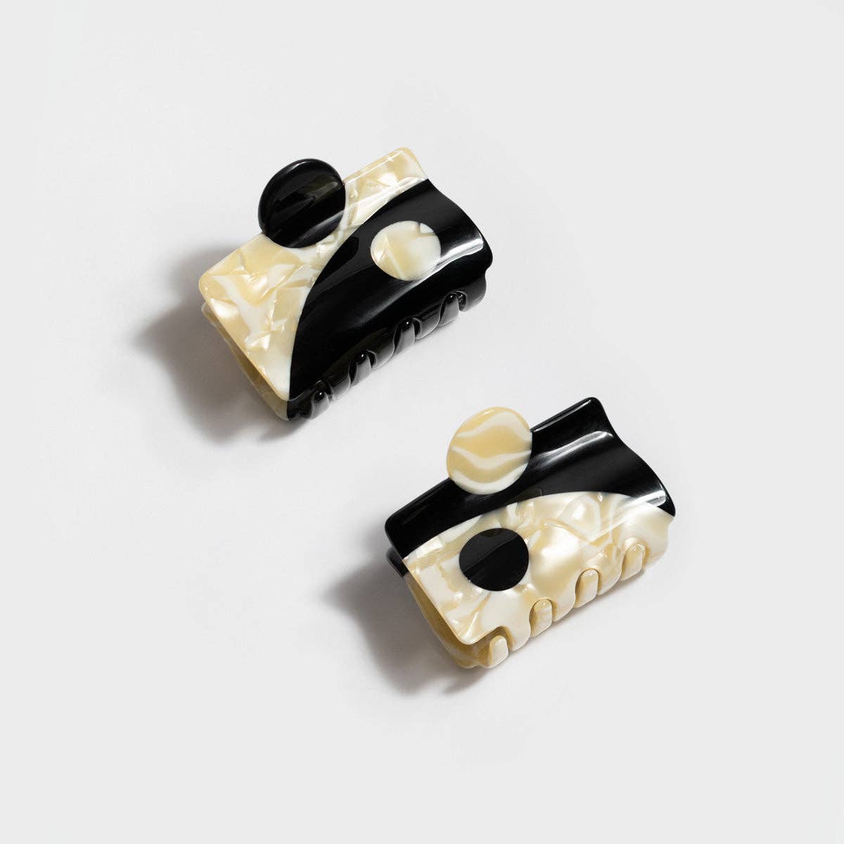 Yin Yang Balance Black and White Hair Claw Accessory Set