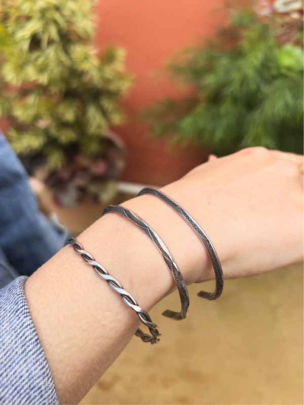 Western Simple Twist Cuff