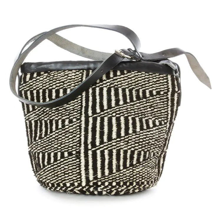 Pen & Ink Patterned Sisal Purse