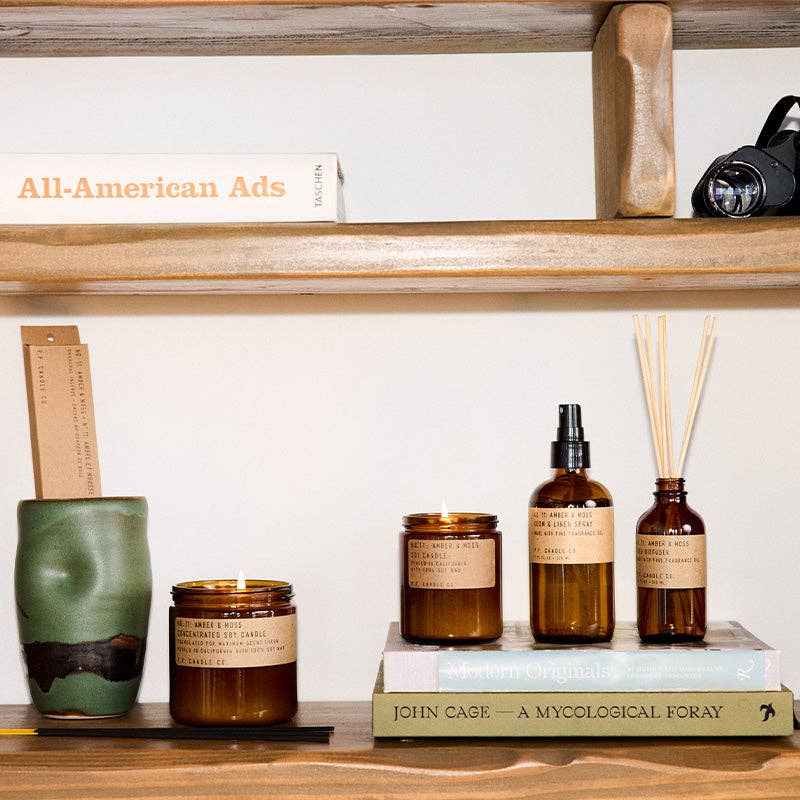 Amber & Moss - 7.2 oz Standard Soy Candle