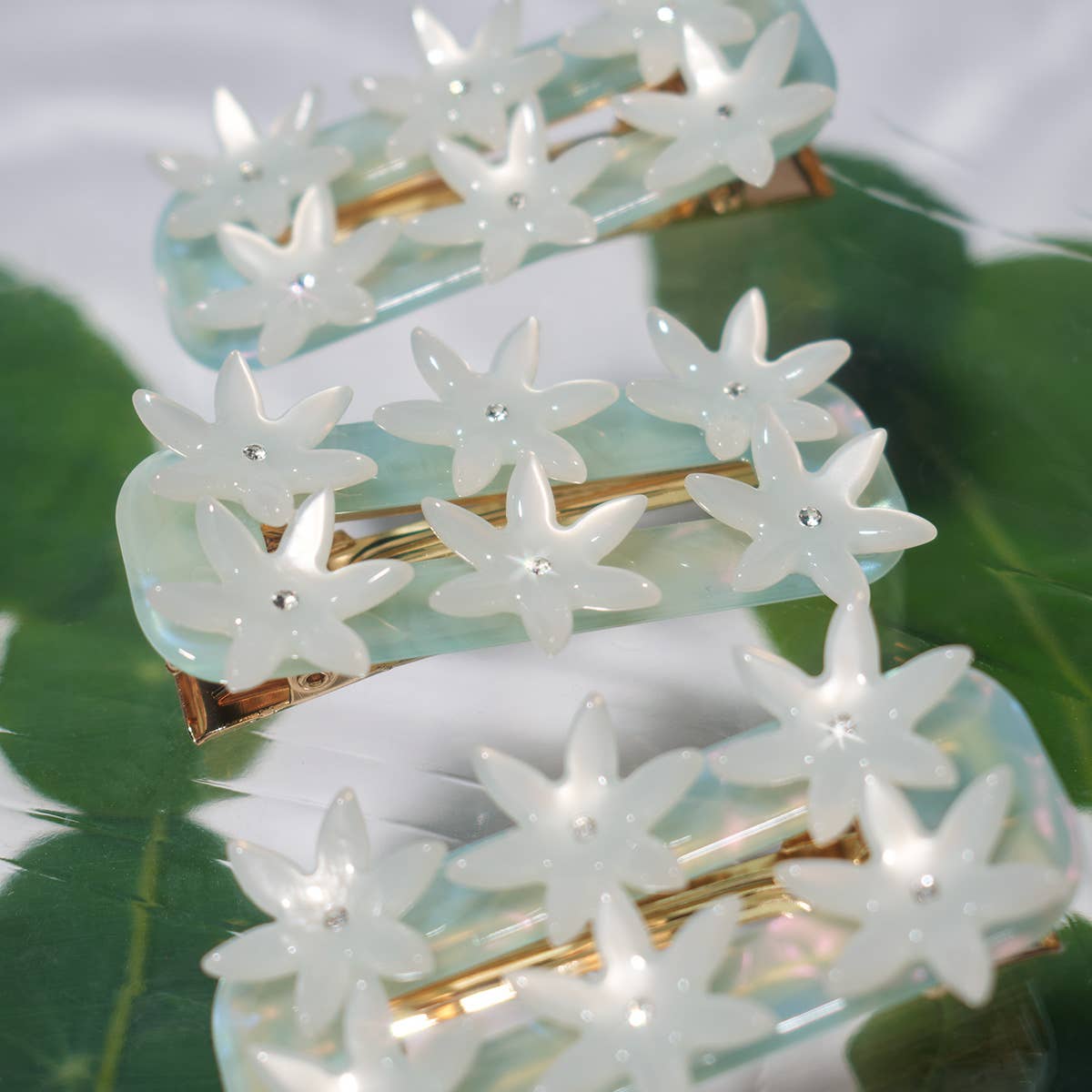 Undine Lotus Flower Alligator Hair Clip in Seafoam and White