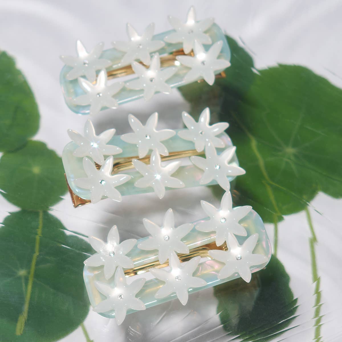 Undine Lotus Flower Alligator Hair Clip in Seafoam and White